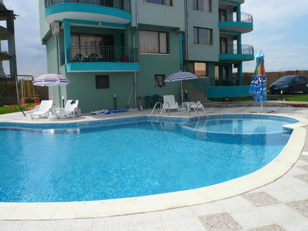 Dream Bay Family Hotel 茨雷沃 外观 照片